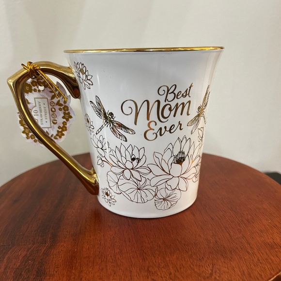 10 Strawberry Street “Best Mom Ever” Mug | Gold Floral Ceramic Gift Cup - Picture 2 of 4